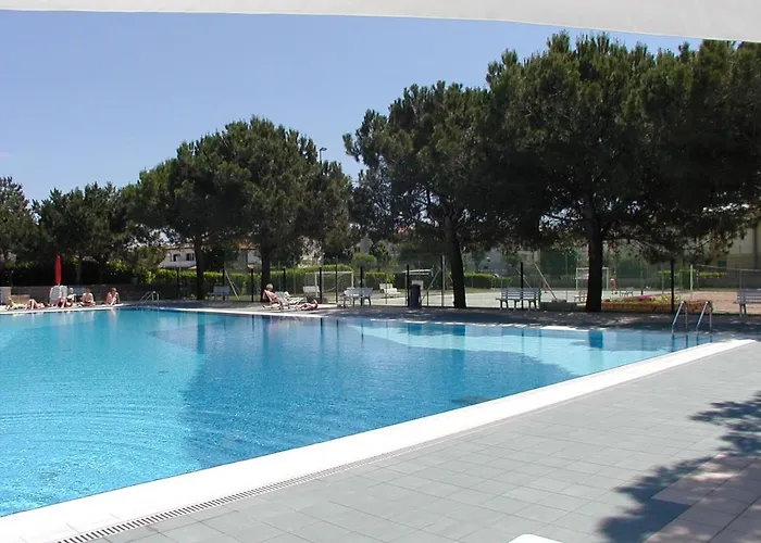 Valbella Con Piscina 비비오네