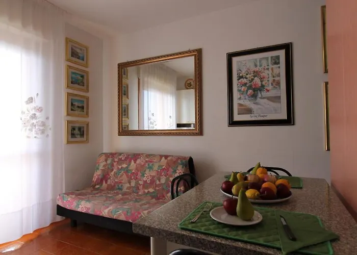 Valbella Con Piscina 비비오네