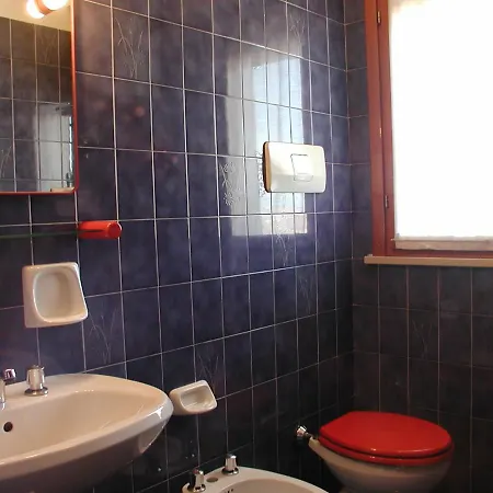 Valbella Con Piscina Immobiliare Friuli *
